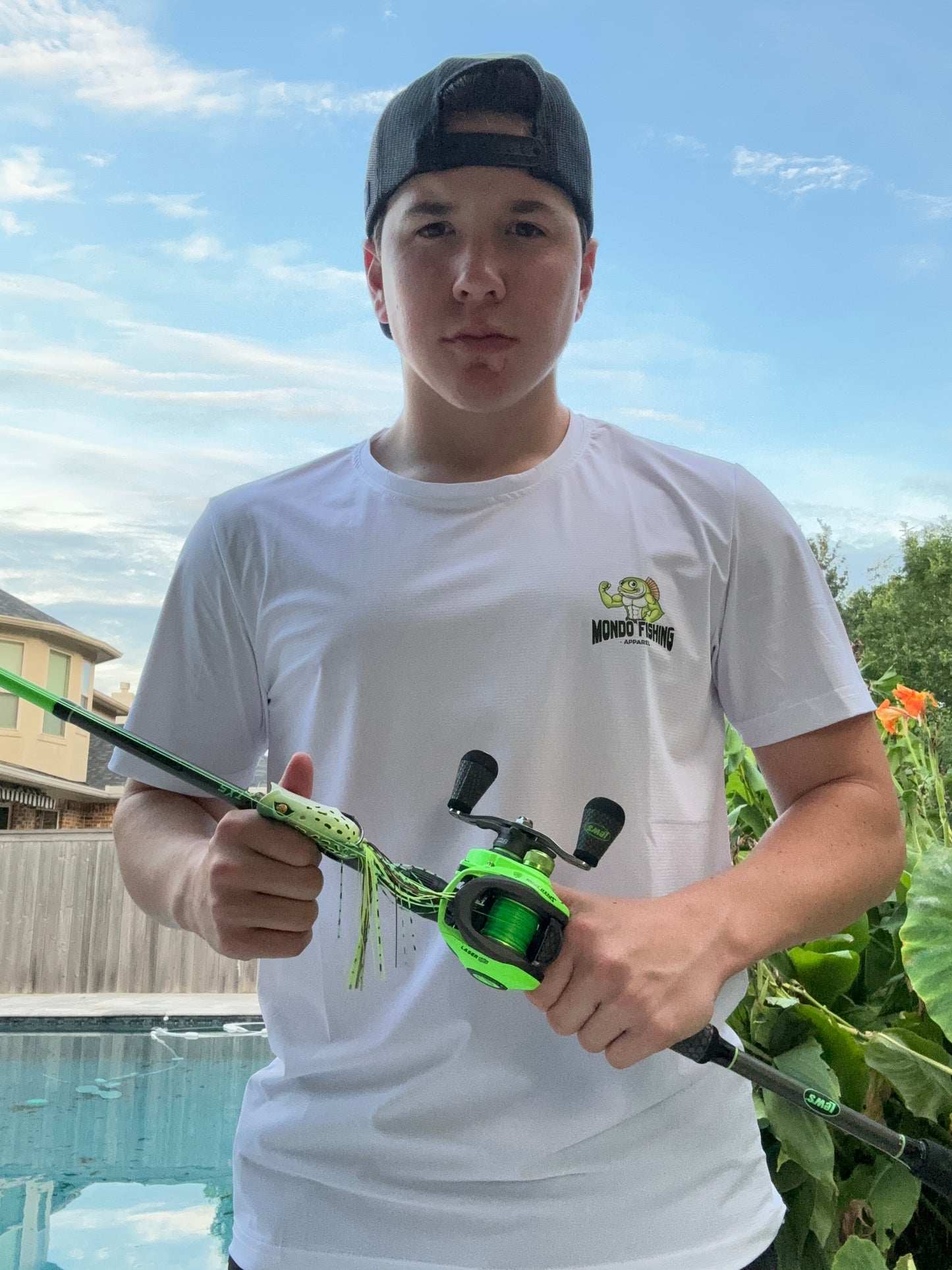 Short sleeve T shirt- Buff bass